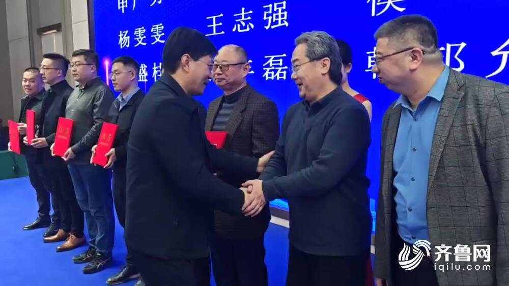商务视线绿色环保装修进万家”活动启动15名消费维权志愿者保驾护航(图1)