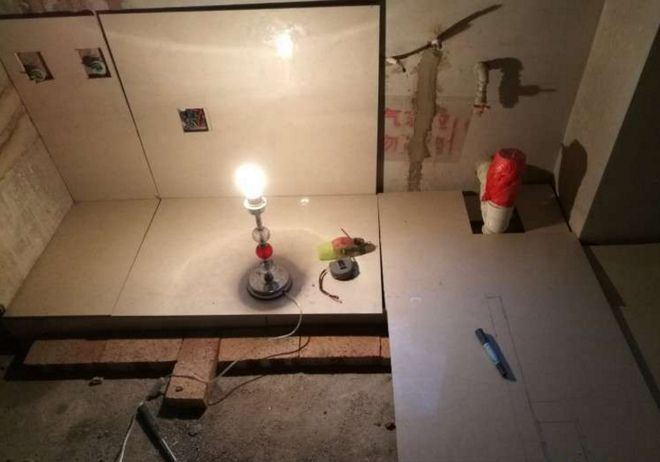 穷小伙打造瓷砖橱柜完工后邻居赞不绝口！便宜实用没得挑！(图2)