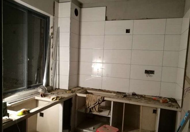 穷小伙打造瓷砖橱柜完工后邻居赞不绝口！便宜实用没得挑！(图8)
