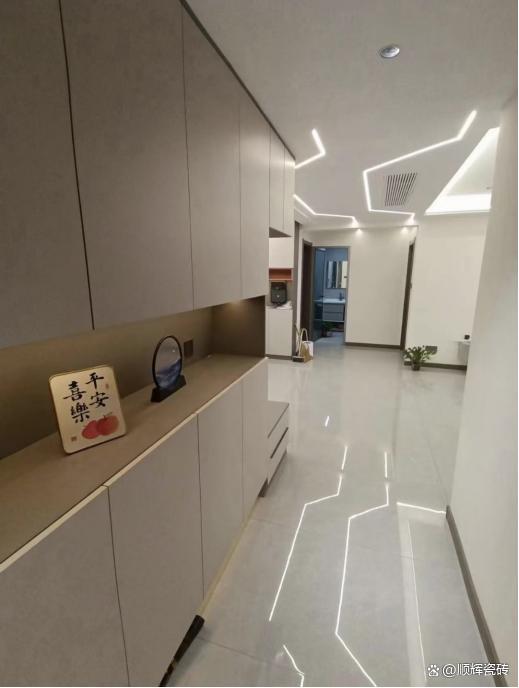 顺辉瓷砖·岩板品质装修实例｜简约风设计演绎现代家居生活之美(图1)