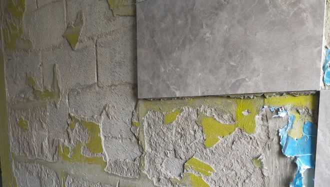 切记！瓷砖掉落与空鼓基层处理很关键？(图3)