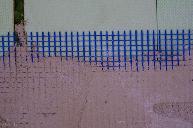 薄抹灰外墙外保温系统怎么施工(图4)