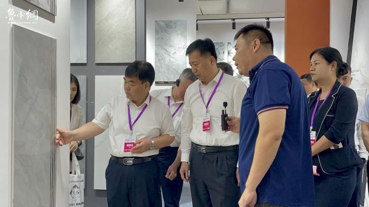 燃爆建陶圈！2024中国·江北瓷砖博览交易会盛大开幕(图6)