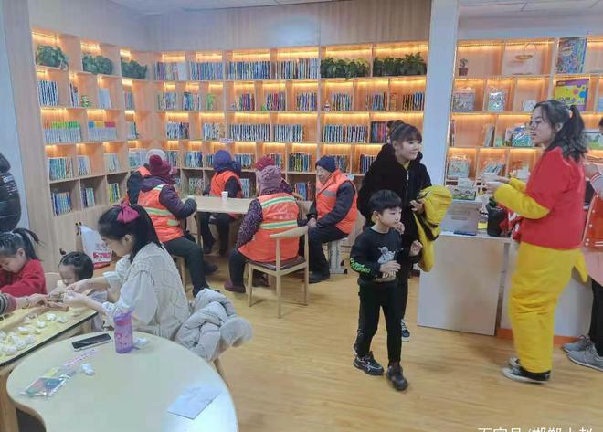 邯郸永年社区服务志愿者服务站冬至递温暖(图5)