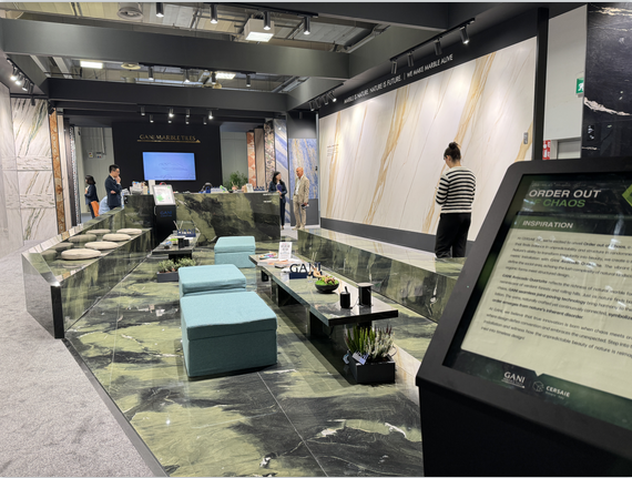 简一连续9年出征博洛尼亚陶瓷展彰显中国制造力量(图1)