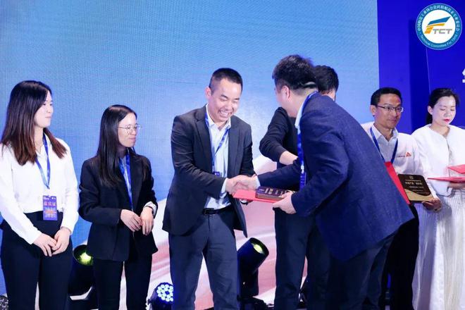 雷帝荣获胶粘剂最具影响力十大品牌等多项奖项再创辉煌！(图6)