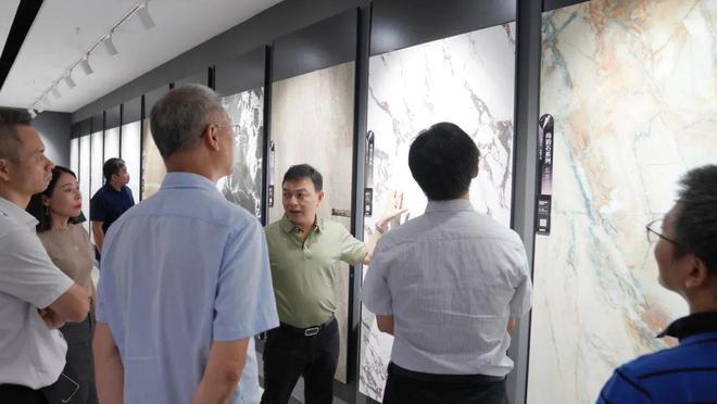 金舵新增一项国际先进水平科技成果创新发展领潮瓷砖色彩美学！(图1)