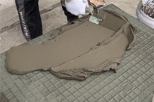 金匠大师瓷砖胶课堂瓷砖胶薄贴到底贴的稳不稳？(图1)