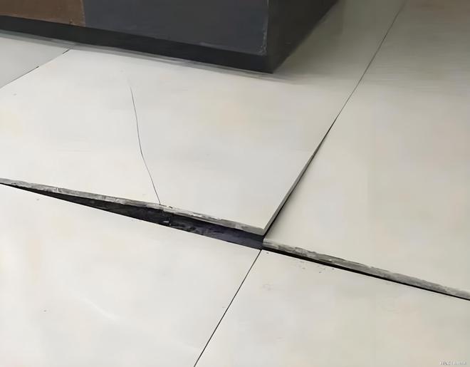 瓷砖空鼓怎么办？-裕如防水(图1)