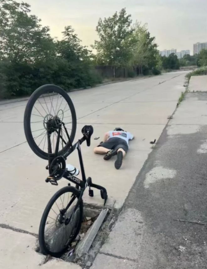 中产还在路上狠狠破风自行车的价格先崩了(图10)