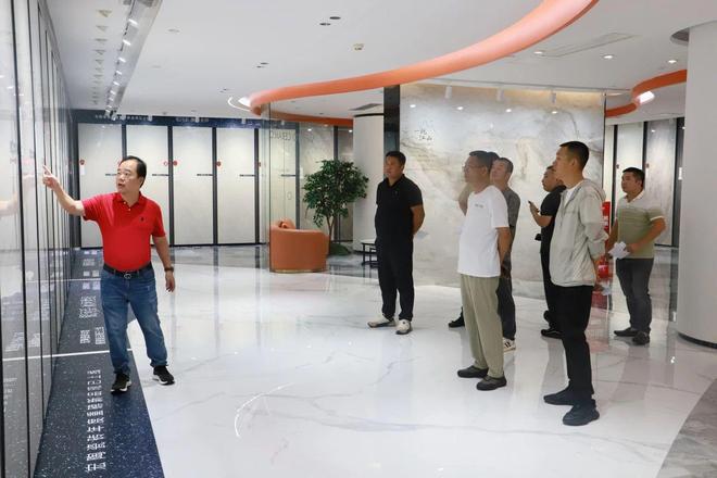 宏陶瓷砖：以标杆大商战略定义瓷砖行业一线品牌领导力(图2)