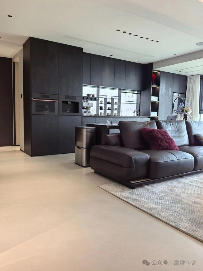 鹰牌陶瓷百万案例｜126㎡现代简约风选对瓷砖高级感直接拉满(图4)