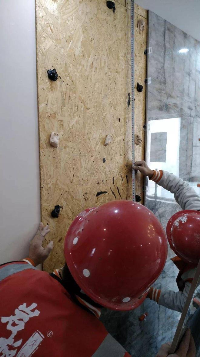 点贴VS薄贴的天差地别！贴得稳瓷砖胶点贴王教你一招避坑！(图1)