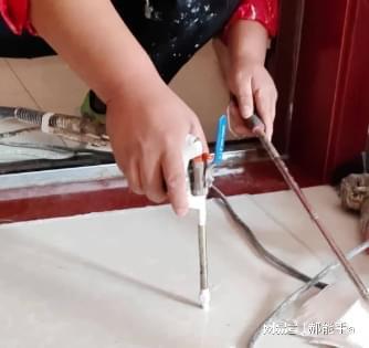 绍兴瓷砖空鼓维修全攻略：从原因到解决(图3)