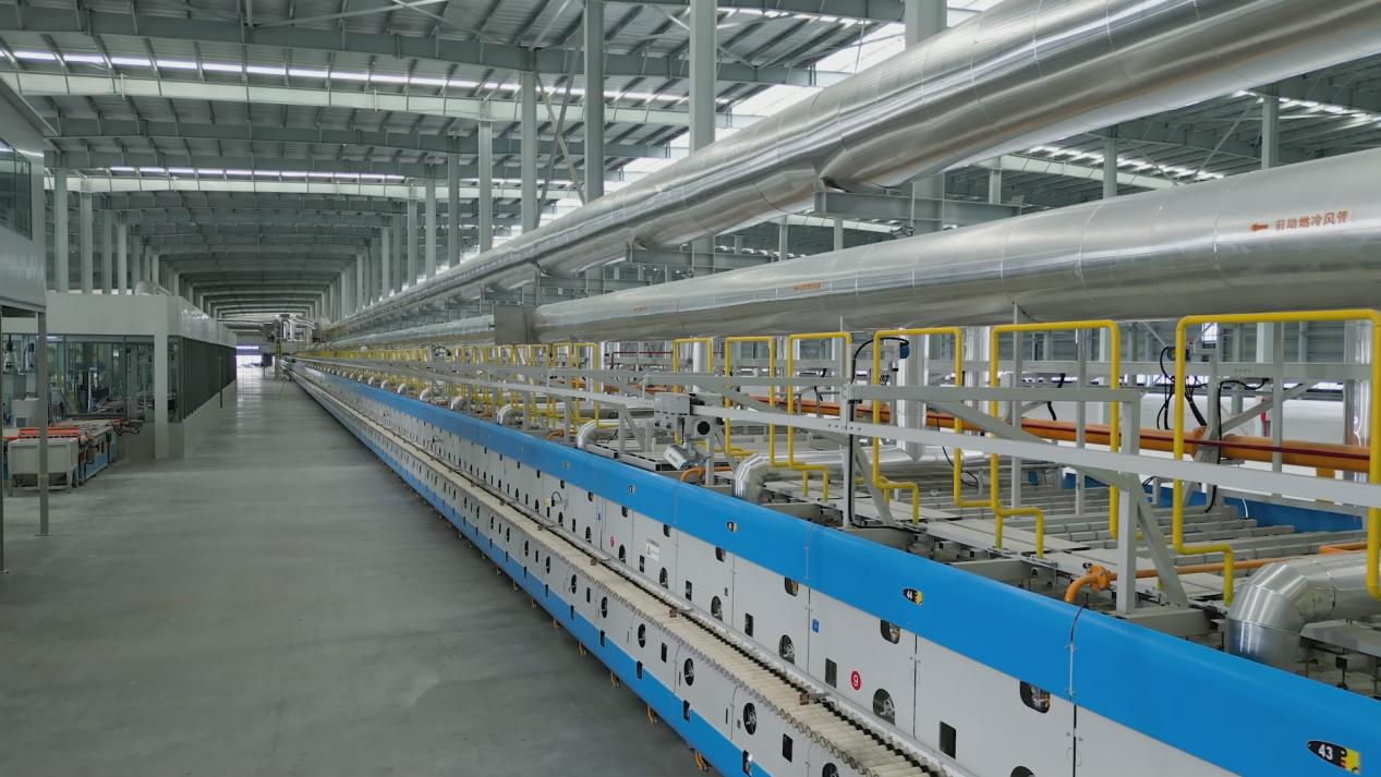 行进中国一块瓷砖里的“数字密码”(图1)